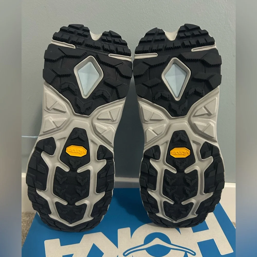 HOKA Kaha 2 Low Waterproof Hiking Shoe - Picture 4 of 10